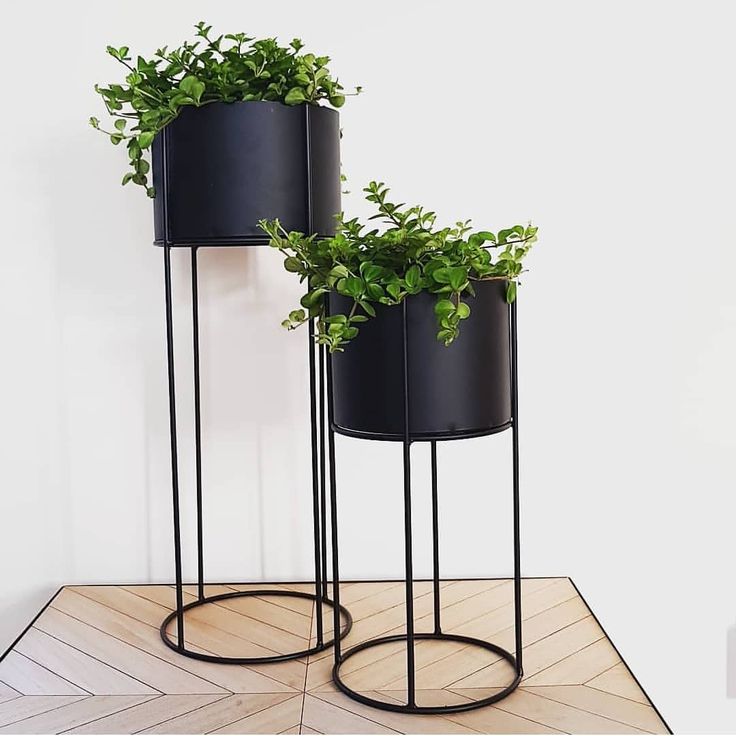 Matte Black Metal Pot Plant Stand